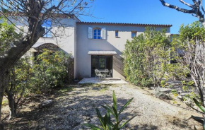 Awesome Home In Saint-Laurent-De-La-Cabrerisse